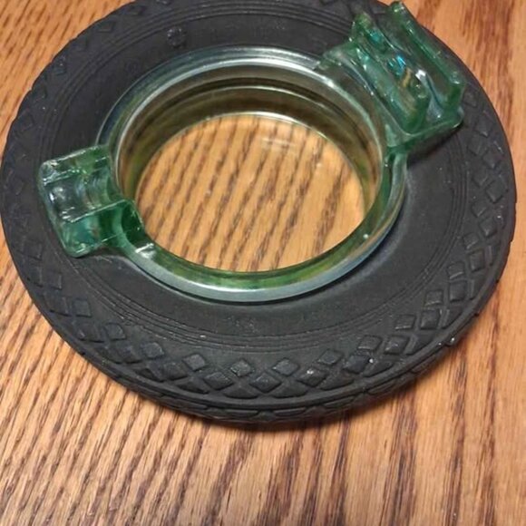 HTF Vtg Goodyear Tire Uranium Glass Ashtray - Picture 2 of 8